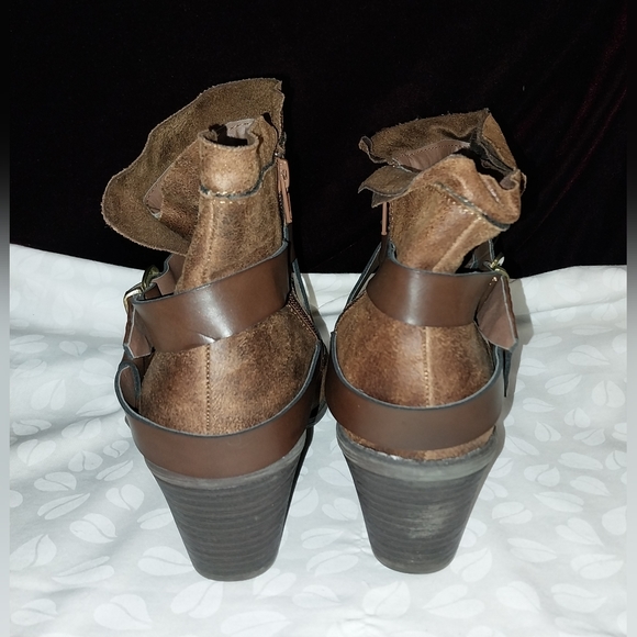 Massini Alexandra Brown Side Zipper Ankle Boots Size 10 - Picture 8 of 14